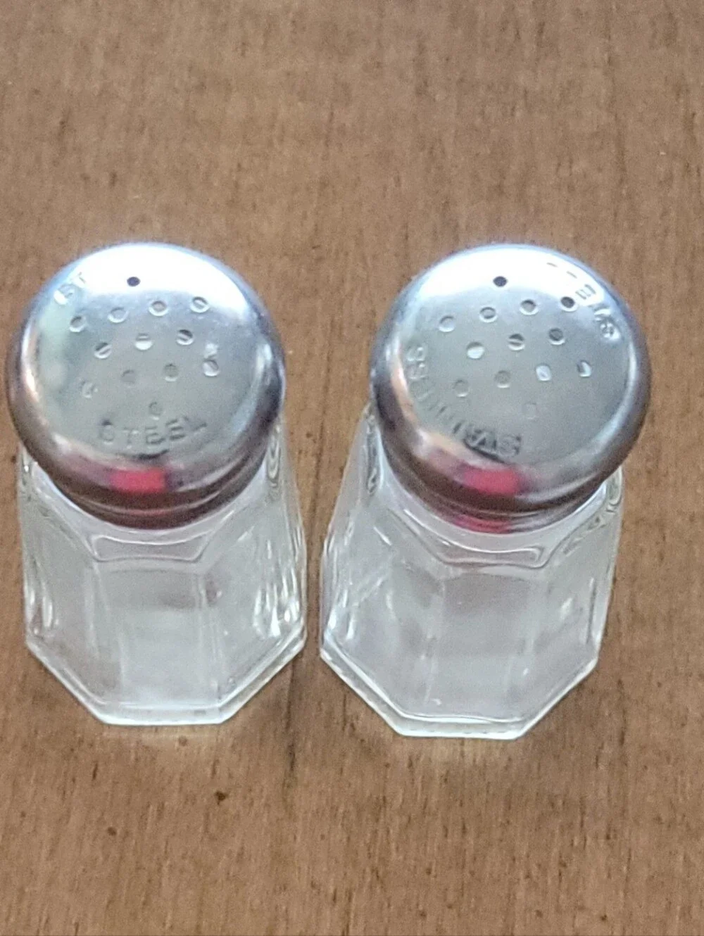 Vintage 8 Sided Gemco Clear Salt And Pepper Shakers